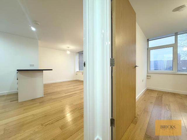 Flat 3 Nightingale House, Inkerman Street, Luton LU1, 1 bed flat to rent, £1,050 pcm | PrimeLocation