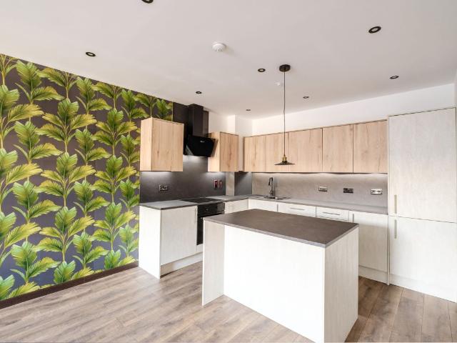 Flat 3, Standish Court PR7, 3 bed flat to rent, £1,295 pcm | PrimeLocation