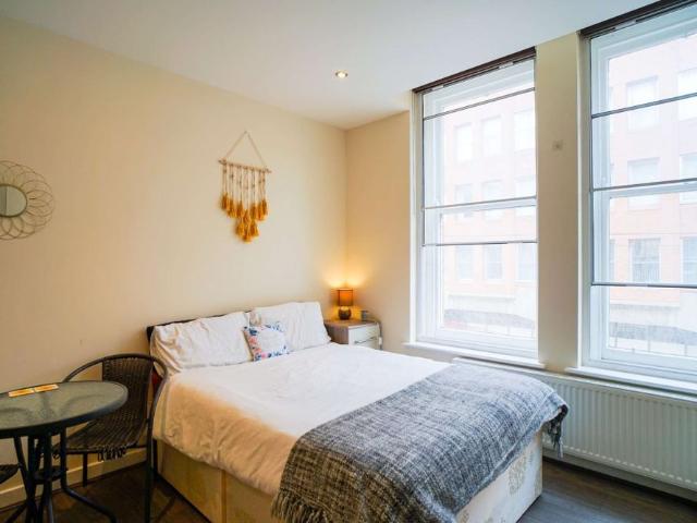 Flat 3, Refuge Assurance House, 41 Church Street, S1 2GL