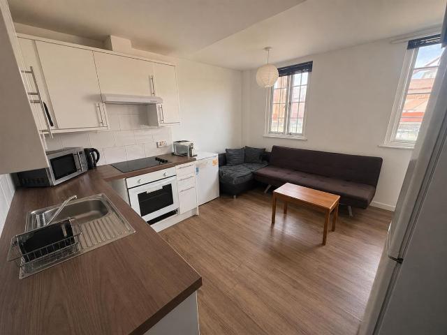 Flat 3 The Clocktower, 14 Brighton Place BN1, 3 bed flat to rent, £2,000 pcm | PrimeLocation
