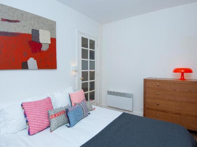 Flat 45 m² Invalides, Paris Amsterdam Apartments for Rent