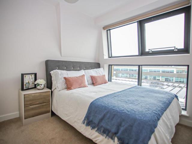 Flat 401 South, The Forge, Forth. 2 bed apartment to rent £1,590 pcm £367 pw