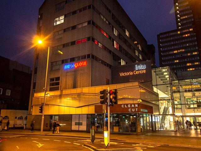 Flat 407, Victoria House,76 Milton. Studio to rent £715 pcm £165 pw