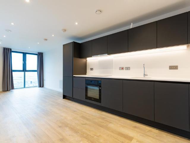 Flat 411, Oldfield Wharf, 11 Gaythorn. 1 bed flat to rent £1,170 pcm £270 pw