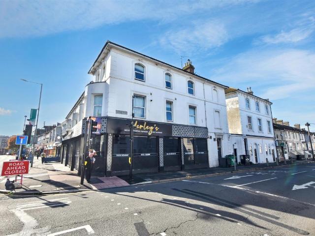 Flat 4, 25 31 Langney Roadeastbourneeast Sussex BN21, 1 bed flat to rent, £800 pcm | PrimeLocation