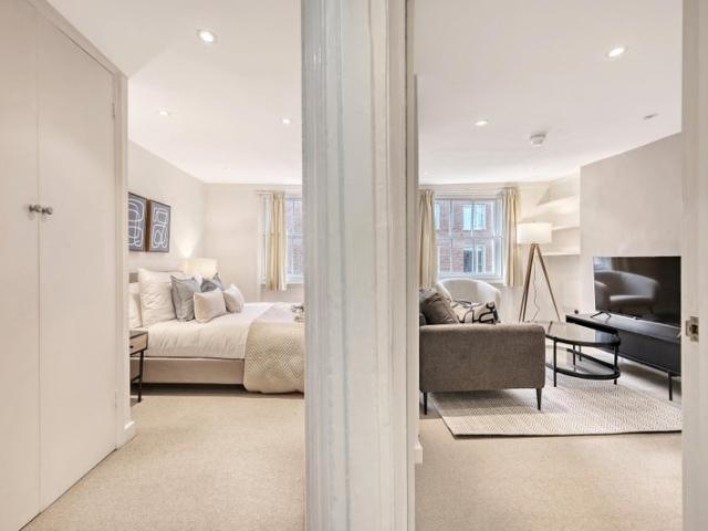 Flat 4, 4 Sandwich Street