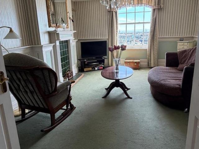 Flat 4, 68 Harbour Parade, Ramsgate, CT11 8LN