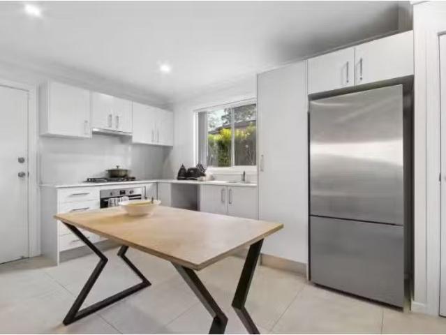 Flat @/4 Cornish Avenue, Beacon Hill Apartment for rent Liste.