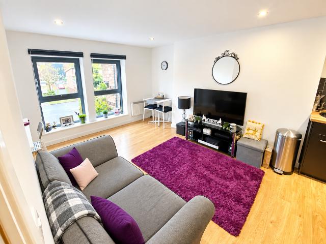 Flat 4 Ecclesall House, Ecclesall Road 1 bed flat to rent £725 pcm £167 pw