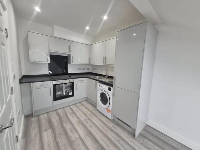 Flat 4, Peveril Street, NG7, Property for rent