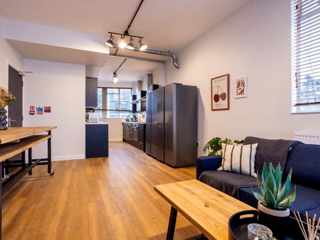 Flat 4 TW1X, London TW1, 8 bed shared accommodation to rent, £1,048 pppm | PrimeLocation