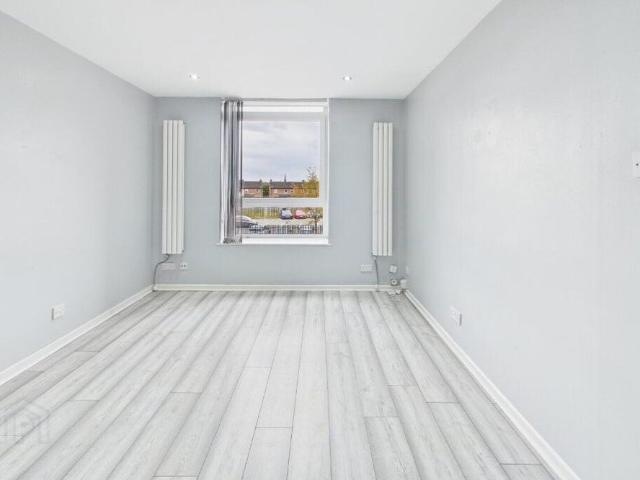 Flat 4 Tyrone House, 30 Adelaide Street, Belfast, BT2 8HH
