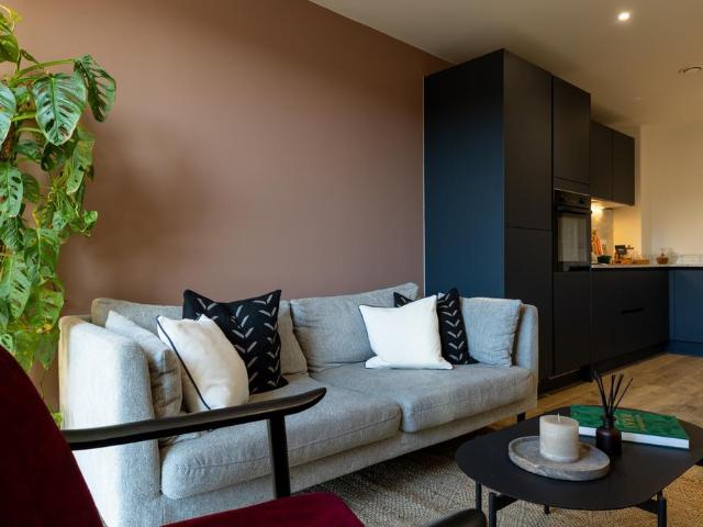 Flat 516, 166 Rockingham Street 2 bed flat to rent £1,425 pcm £329 pw