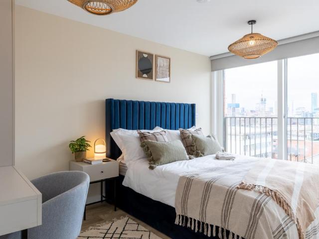 Flat 527, Hairpin House, Bradford. 1 bed flat to rent £1,150 pcm £265 pw