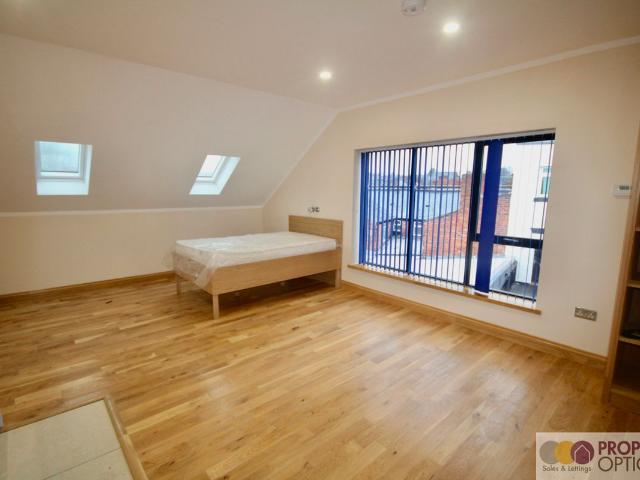 Flat 5, 10A Pear Tree Road, Derby, Derbyshire DE23, Studio to rent, £500 pcm | PrimeLocation