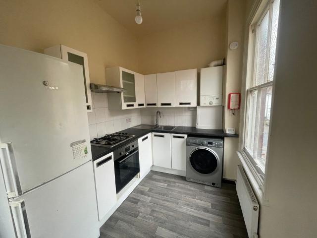 Flat 5, 124 Park Road, Peterborough, Cambridgeshire PE1, 2 bed flat to rent, £750 pcm | PrimeLocation