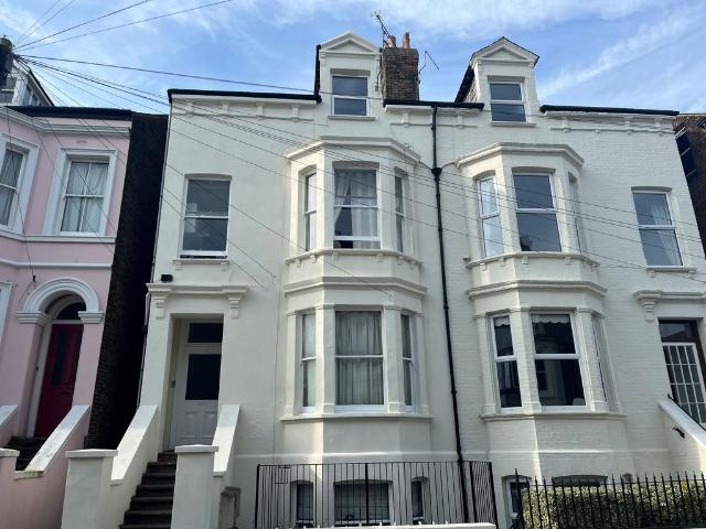 Flat 5, 16 Clanwilliam Road, Deal 1 bed flat to rent £650 pcm £150 pw