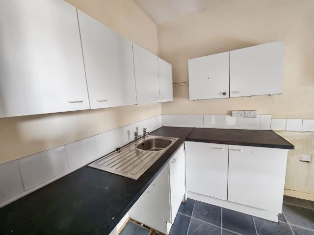 Flat 5, 29 Ely Road, Cardiff CF5 2JF