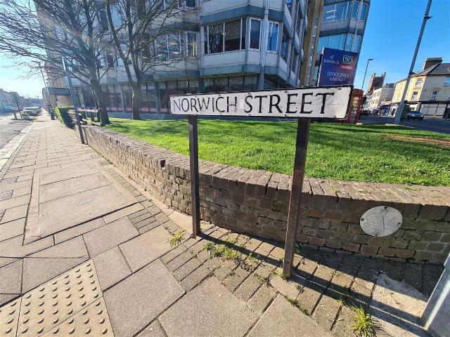 Flat 5, 2 4 Norwich Street, Cambridge CB2, 1 bed flat to rent, £1,650 pcm | PrimeLocation