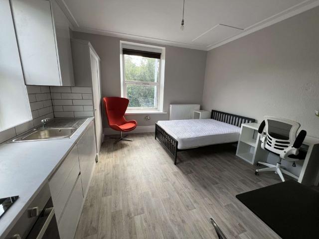 Flat 5, 2 Harcourt Road, Crookesmoor, S10 1DJ
