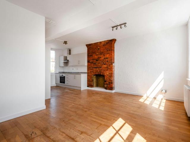 Flat 5 93 95 Sclater Street, Shoreditch, London E1, 2 bed town house to rent, £3,500 pcm | PrimeLocation