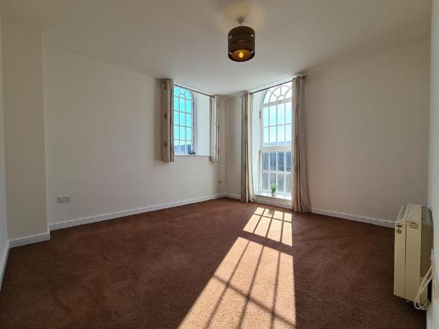 Flat 5, Chapel Court, Sun Street, Sandy
