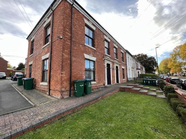 Flat 5, Allesley Old Road, Coventry CV5, 3 bed flat to rent, £945 pcm | PrimeLocation