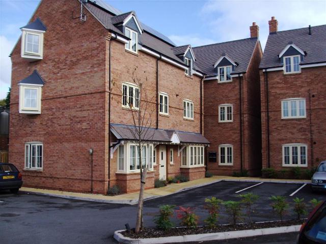 Flat 5 Oakleigh Court, Moseley Road, Hallow, Worcester WR2, 2 bed flat to rent, £784 pcm | PrimeLocation
