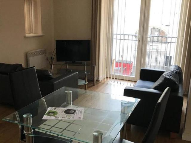 Flat 5 Nelson Court, Rutland Street. 2 bed flat share to rent £925 pcm £213 pw