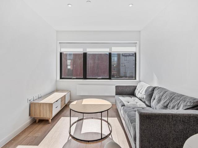 Flat 5, Platform Darwin House. 1 bed apartment to rent £1,350 pcm £312 pw