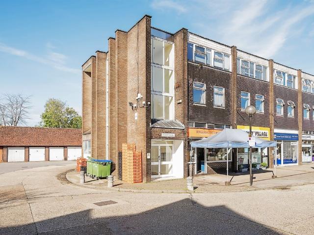 Flat 5/Atlantic House, Jengers Mead, Billingshurst, West Sussex RH14, 2 bed flat to rent, £1,350 pcm | PrimeLocation