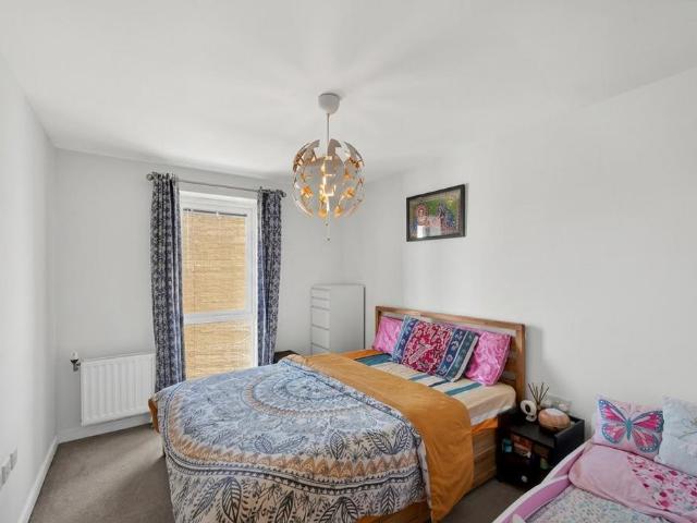 Flat 60, Barking IG11 3 bed terraced house to rent £2,350 pcm £542 pw