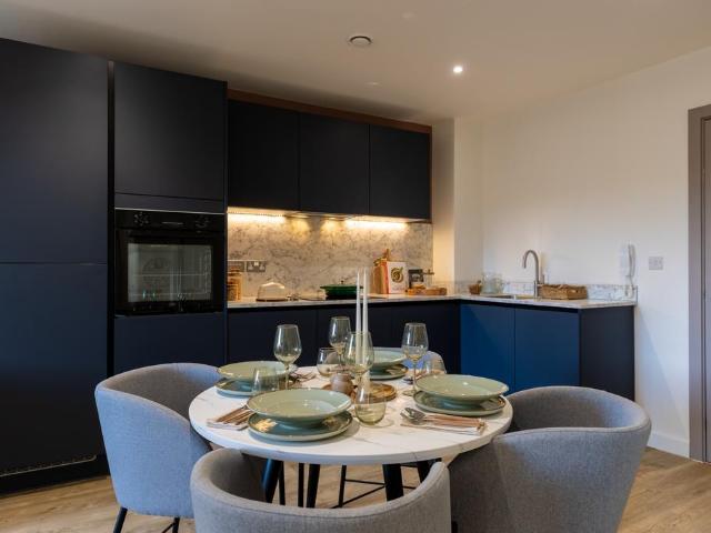Flat 637, 166 Rockingham Street 2 bed flat to rent £1,375 pcm £317 pw