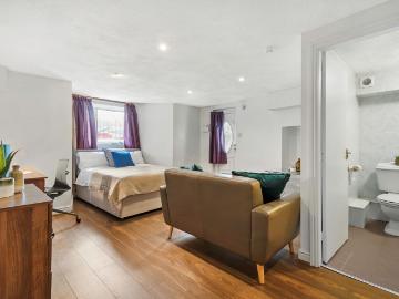 Flat 6, 11 Spring Road Leeds, LS6 1AD