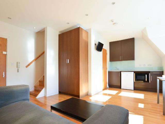 Flat 6, 39 Kings Avenue, Muswell Hill N10, 1 bed flat to rent, £1,450 pcm | PrimeLocation