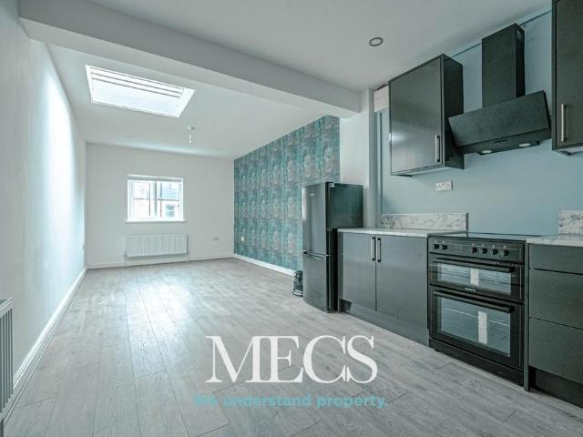 Flat 6 612a Bearwood Road, Smethwick. 1 bed flat to rent £850 pcm £196 pw