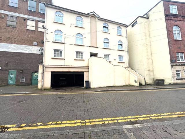 Flat 6 Forge Place, Forge Lane. Pontypool NP4, 1 bed flat to rent, £600 pcm | PrimeLocation