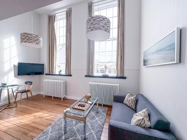 Flat 6, Mcdonald Road, Broughton, Edinburgh EH7, 1 bed flat to rent, £1,799 pcm | PrimeLocation