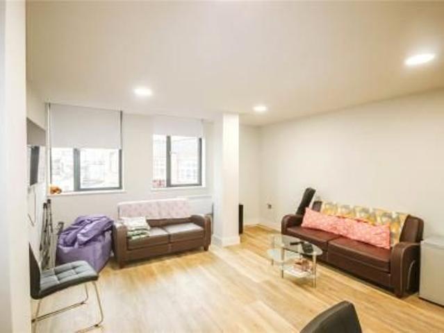Flat 6 Parkside House, 1
