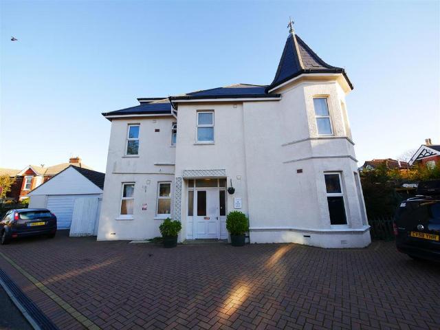 Flat 6, Primerose, Bournemouth, BH3 Studio to rent £850 pcm £196 pw