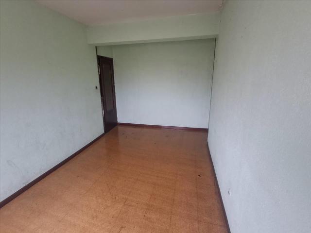 Piso en venta en Corrales de Buelna Los, Cantabria en Calle San Benito