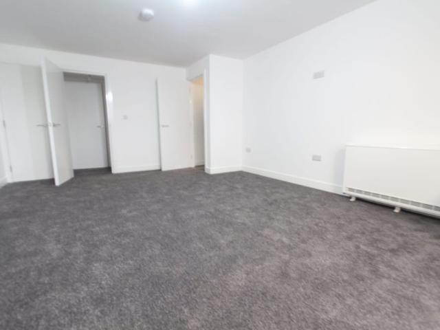 Flat 7 102 Chaucer Close, Sheffield, S5