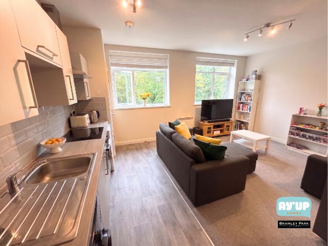 Flat 7, 31 35 Doncaster Gate S65, Studio to rent, £625 pcm | PrimeLocation