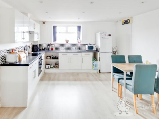 Flat 7, Ground Floor, Express House, Howsell Road WR14, 2 bed flat to rent, £1,150 pcm | PrimeLocation