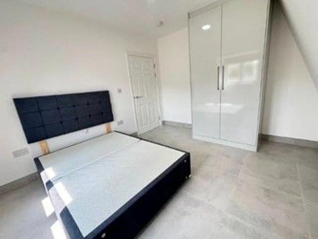 Flat 7, Leeland Road, West Ealing W13, 1 bed flat to rent, £1,850 pcm | PrimeLocation