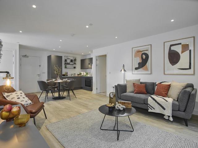 Flat 817, Pin Yard, 11 Sweet Street LS11 2 bed apartment to rent £1,540 pcm £355 pw