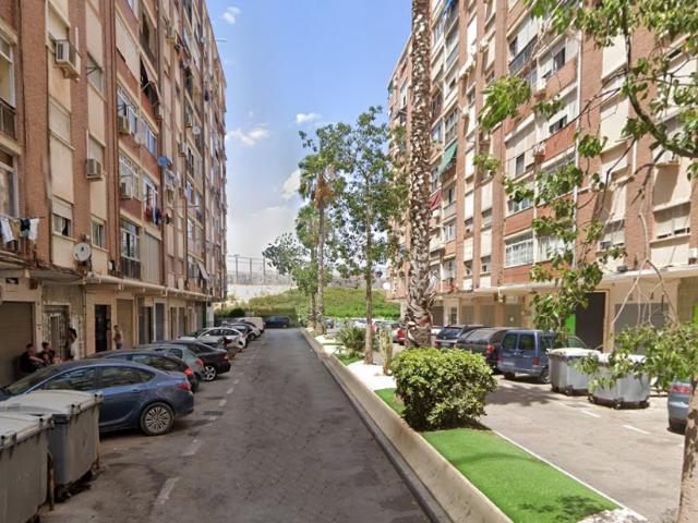 Piso en venta en Málaga, Málaga en Calle Calerito