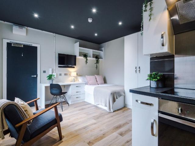 Flat 8, 160 Upper New Walk, Leicester LE1, Studio to rent, £888 pppm | PrimeLocation