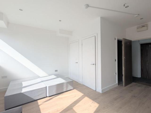 Flat 8 Kap House, Harrow, HA1 Studio to rent £1,300 pcm £300 pw