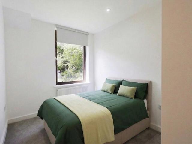 Flat 8, Platform Darwin House. Studio to rent £1,150 pcm £265 pw
